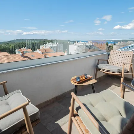 See My Sea Apartment Luxury Heritage Home Apartment